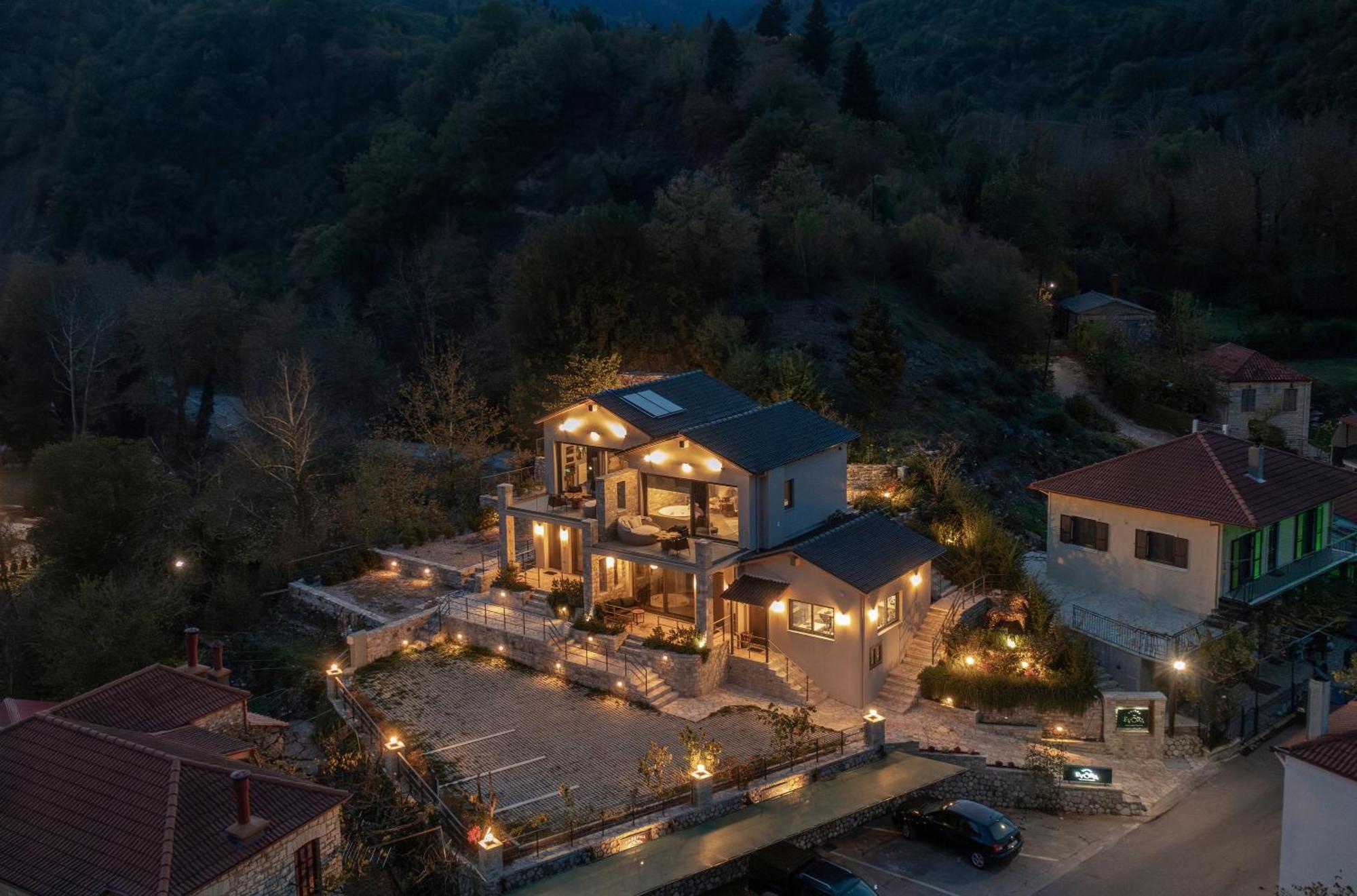 Evora Luxury Suites Mega Chorio ภายนอก รูปภาพ