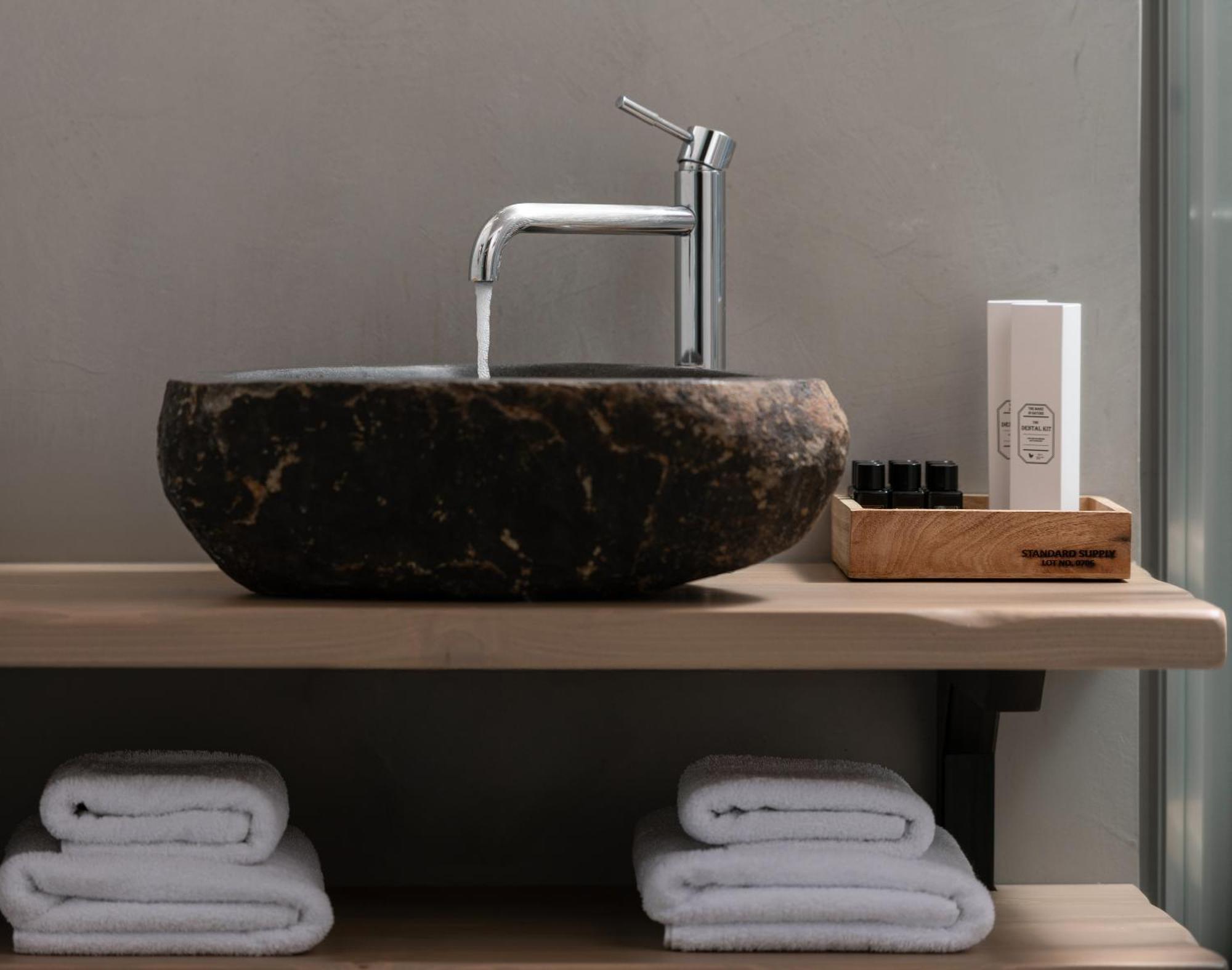 Evora Luxury Suites Mega Chorio ภายนอก รูปภาพ