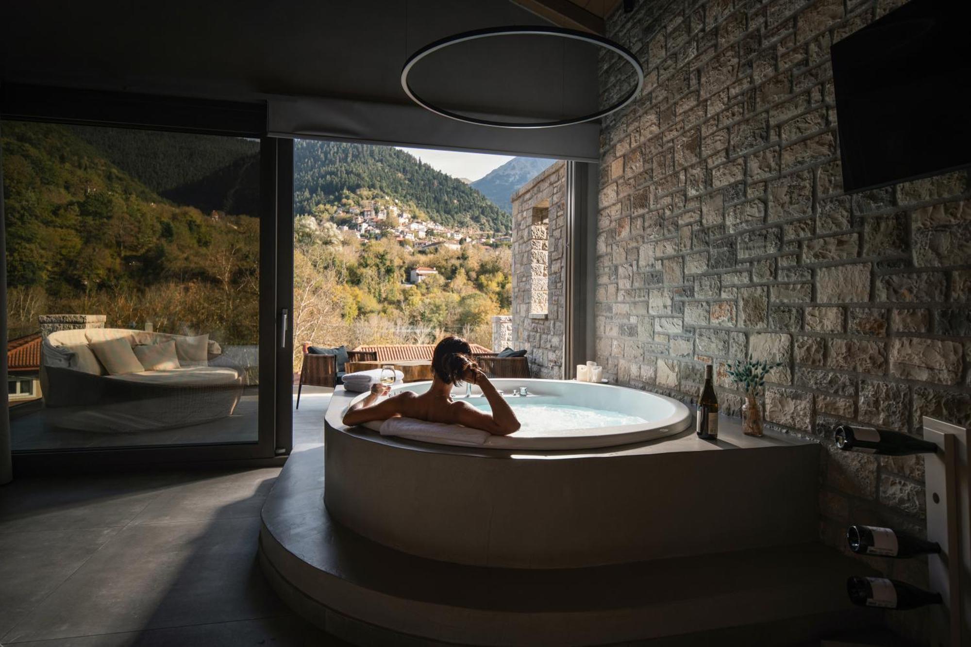 Evora Luxury Suites Mega Chorio ภายนอก รูปภาพ