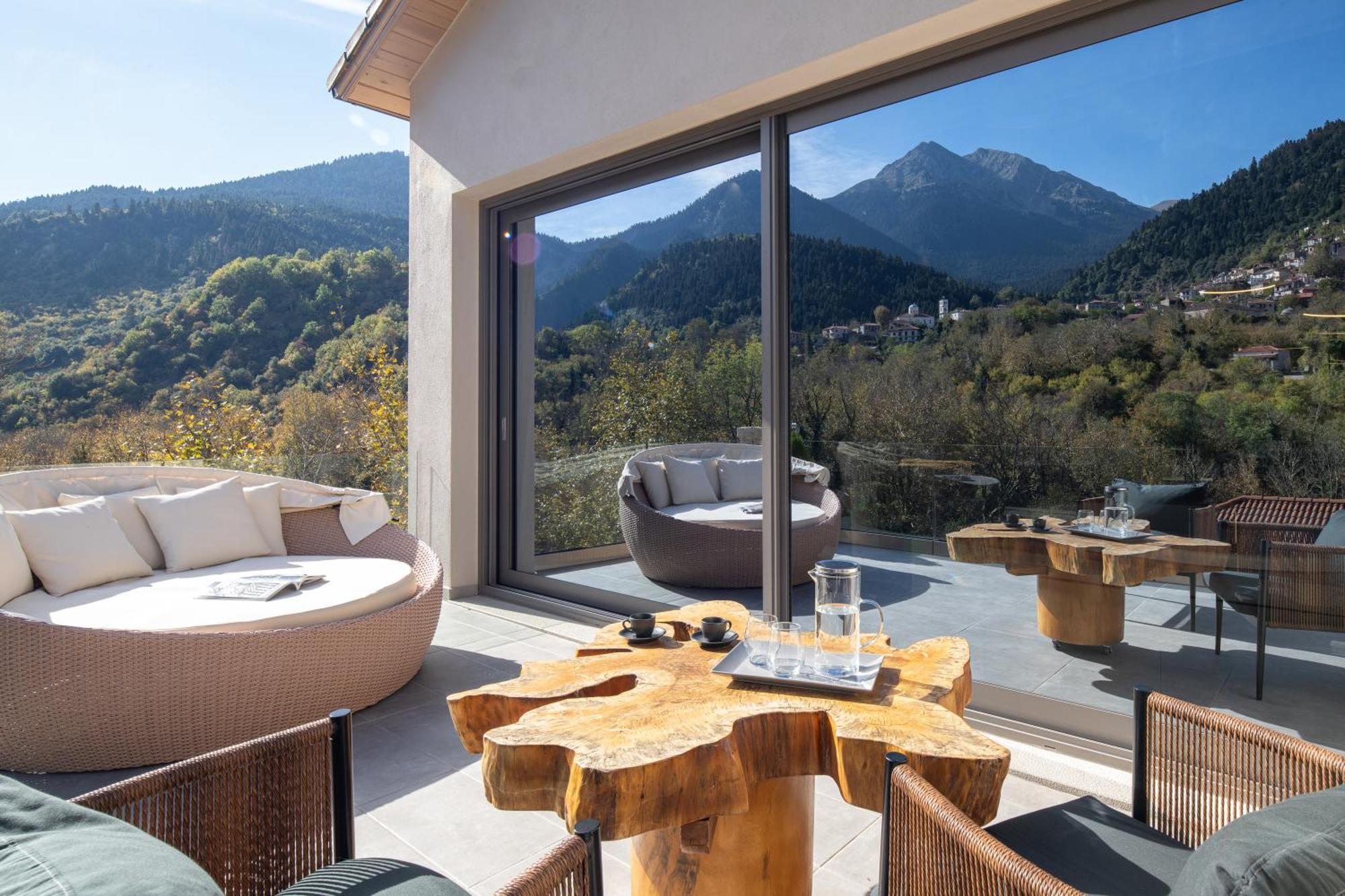 Evora Luxury Suites Mega Chorio ภายนอก รูปภาพ