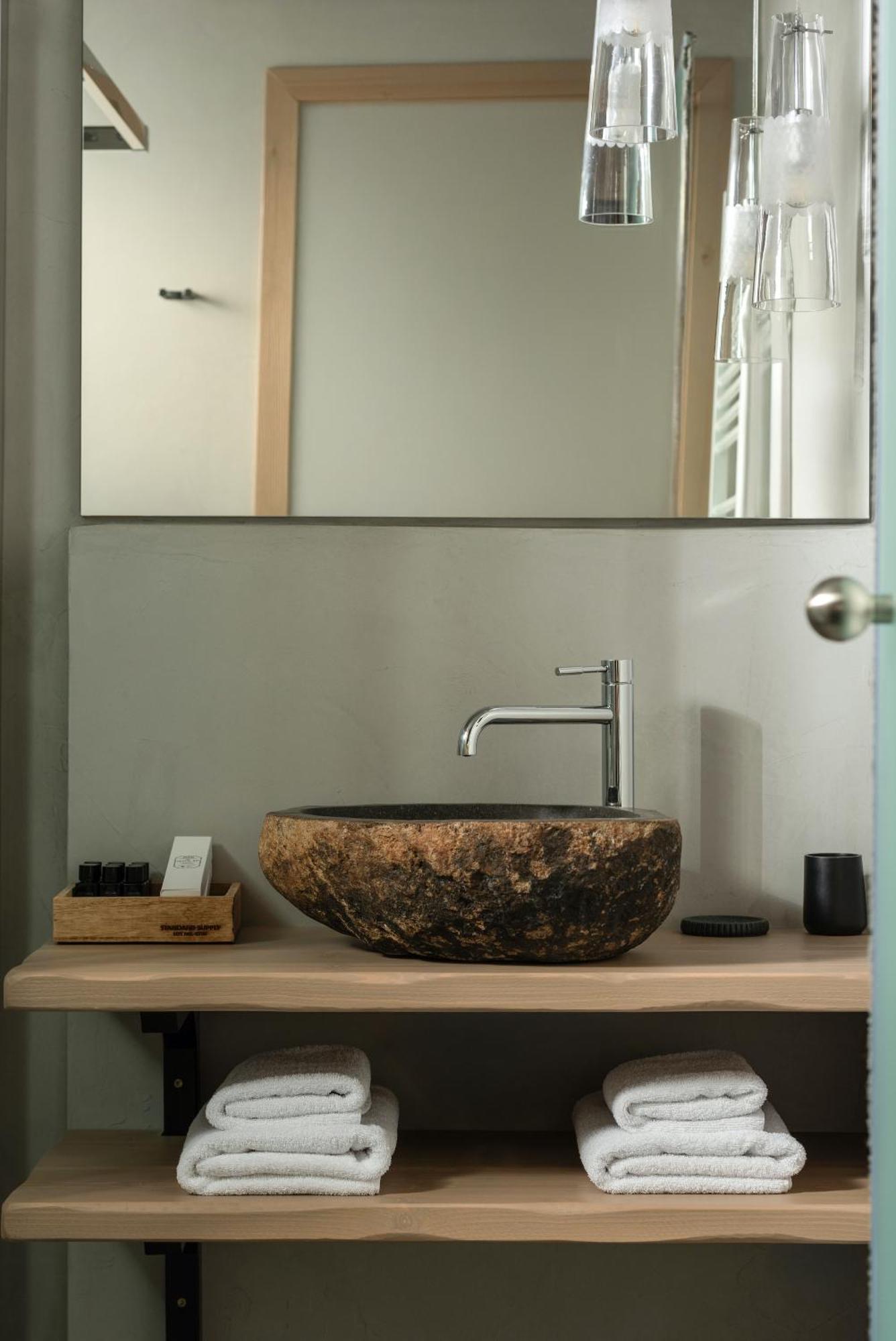 Evora Luxury Suites Mega Chorio ภายนอก รูปภาพ