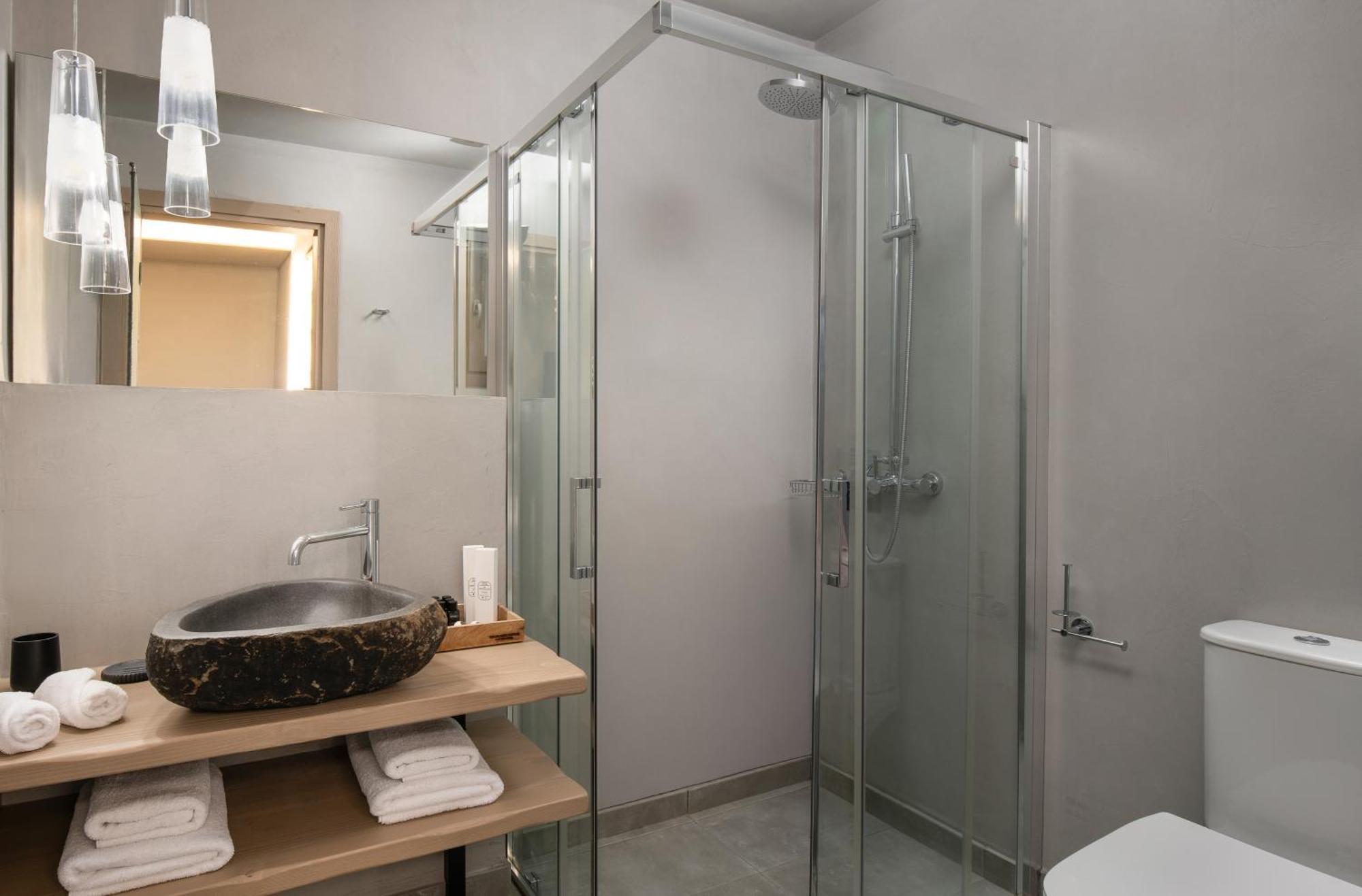 Evora Luxury Suites Mega Chorio ภายนอก รูปภาพ
