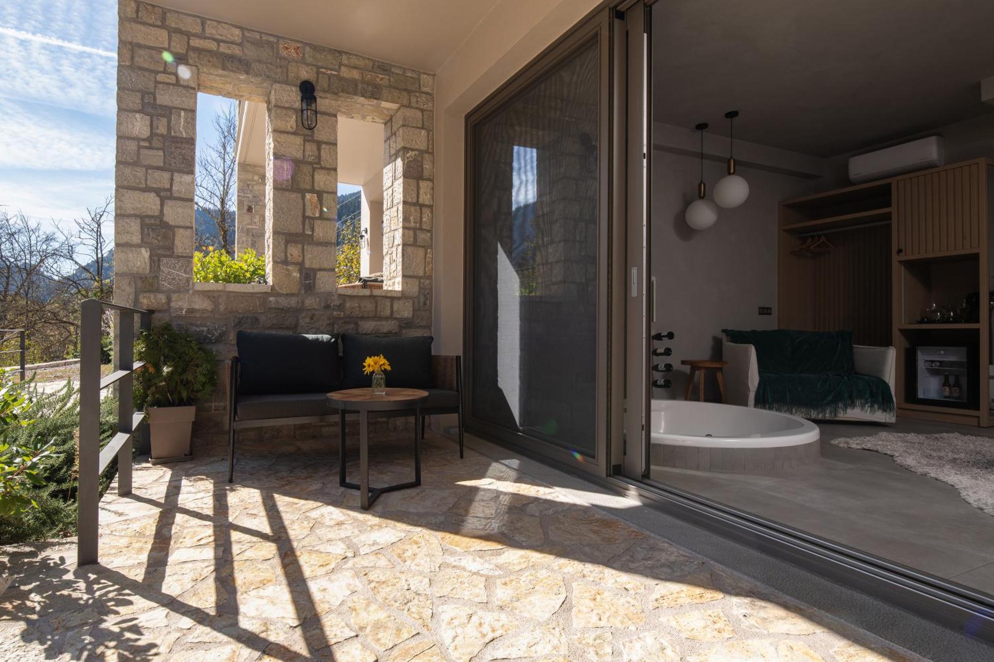 Evora Luxury Suites Mega Chorio ภายนอก รูปภาพ
