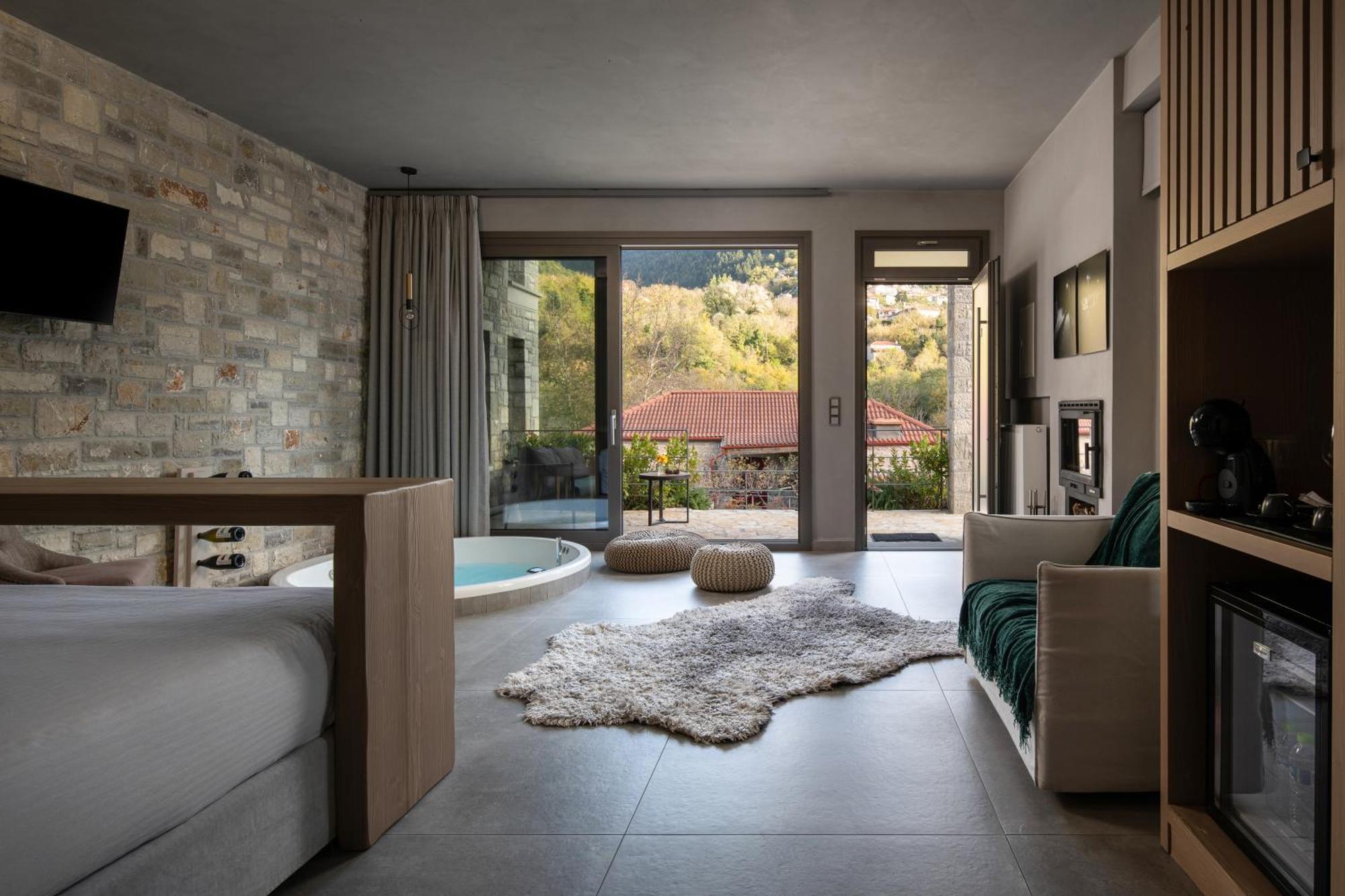 Evora Luxury Suites Mega Chorio ภายนอก รูปภาพ