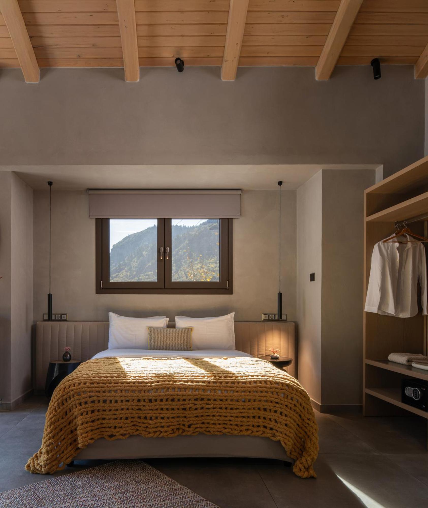 Evora Luxury Suites Mega Chorio ภายนอก รูปภาพ