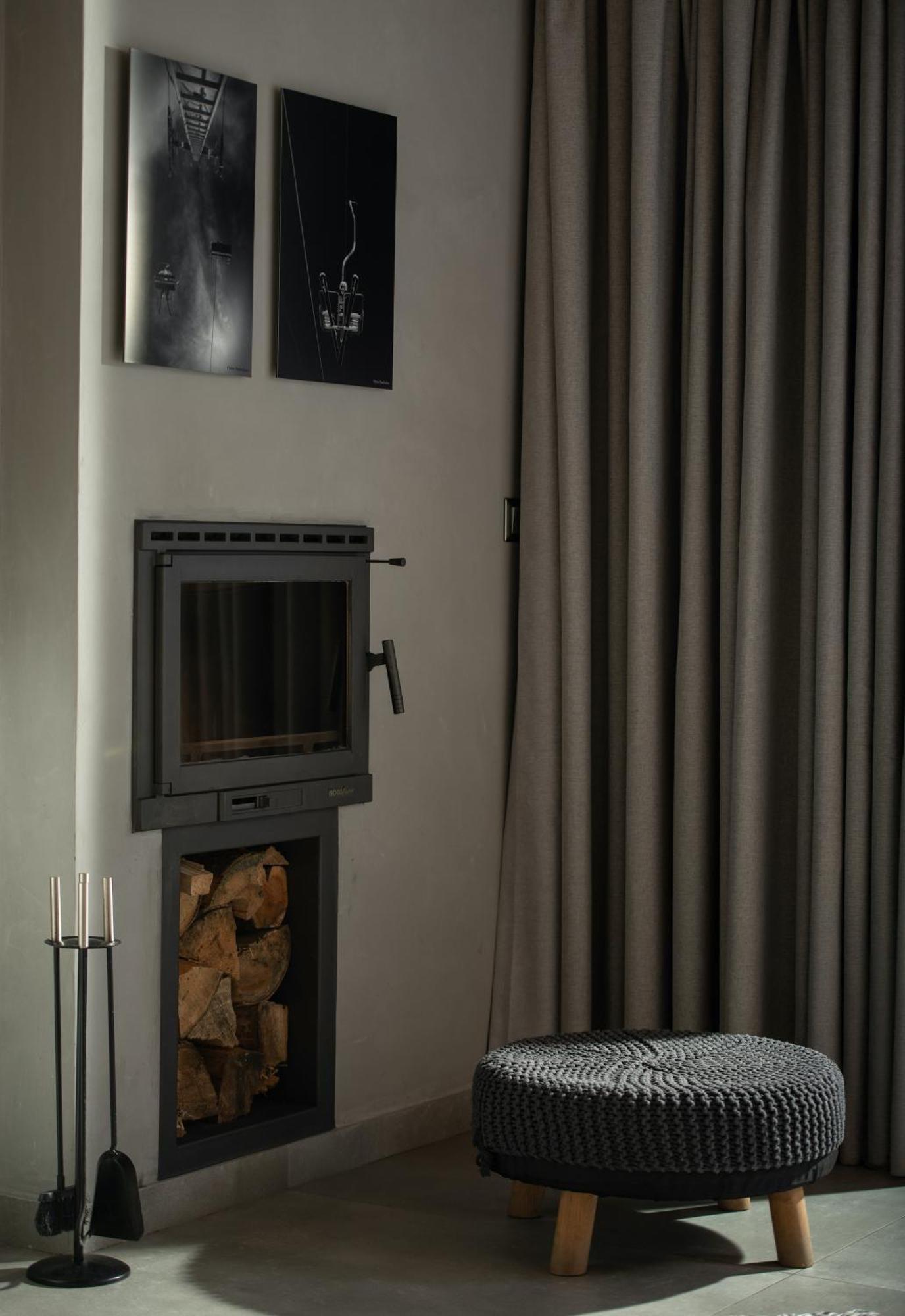 Evora Luxury Suites Mega Chorio ภายนอก รูปภาพ