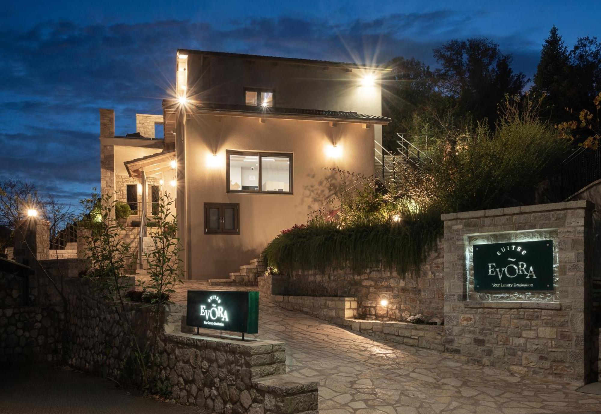 Evora Luxury Suites Mega Chorio ภายนอก รูปภาพ